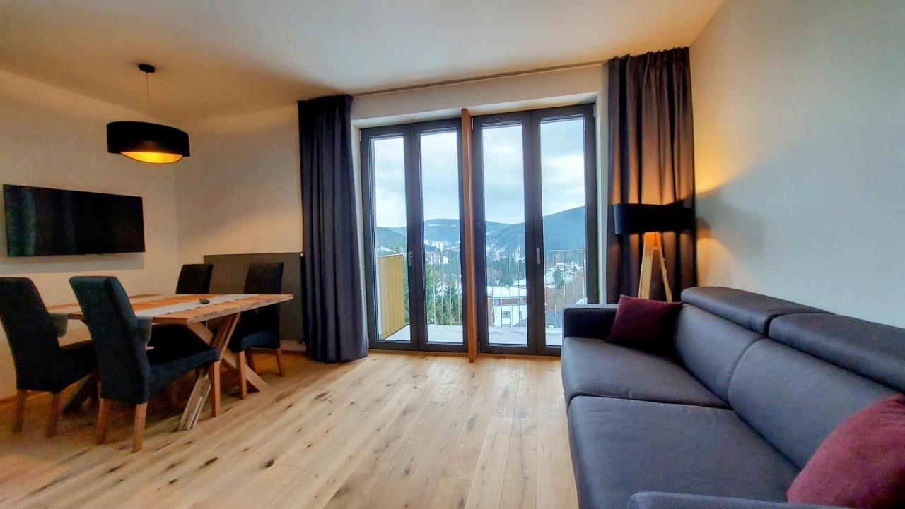 Apartments With Mountain Views Spindleruv Mlyn Bagian luar foto